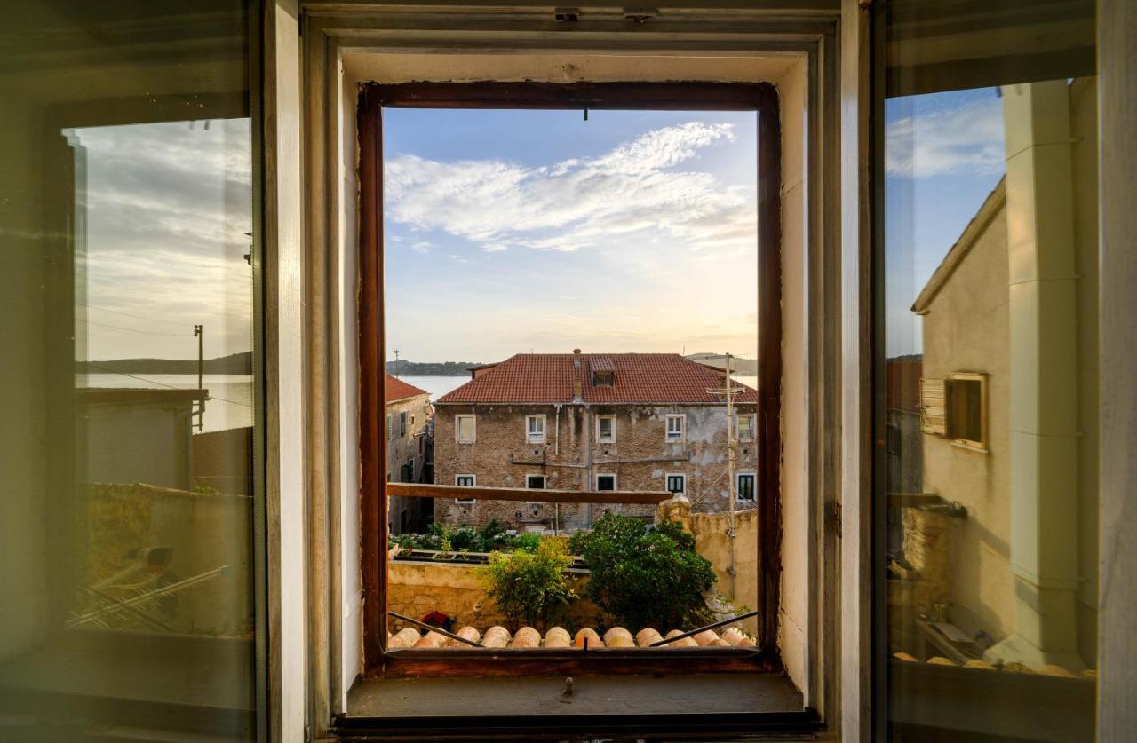 On The Rock Apartments Šibenik Exterior foto