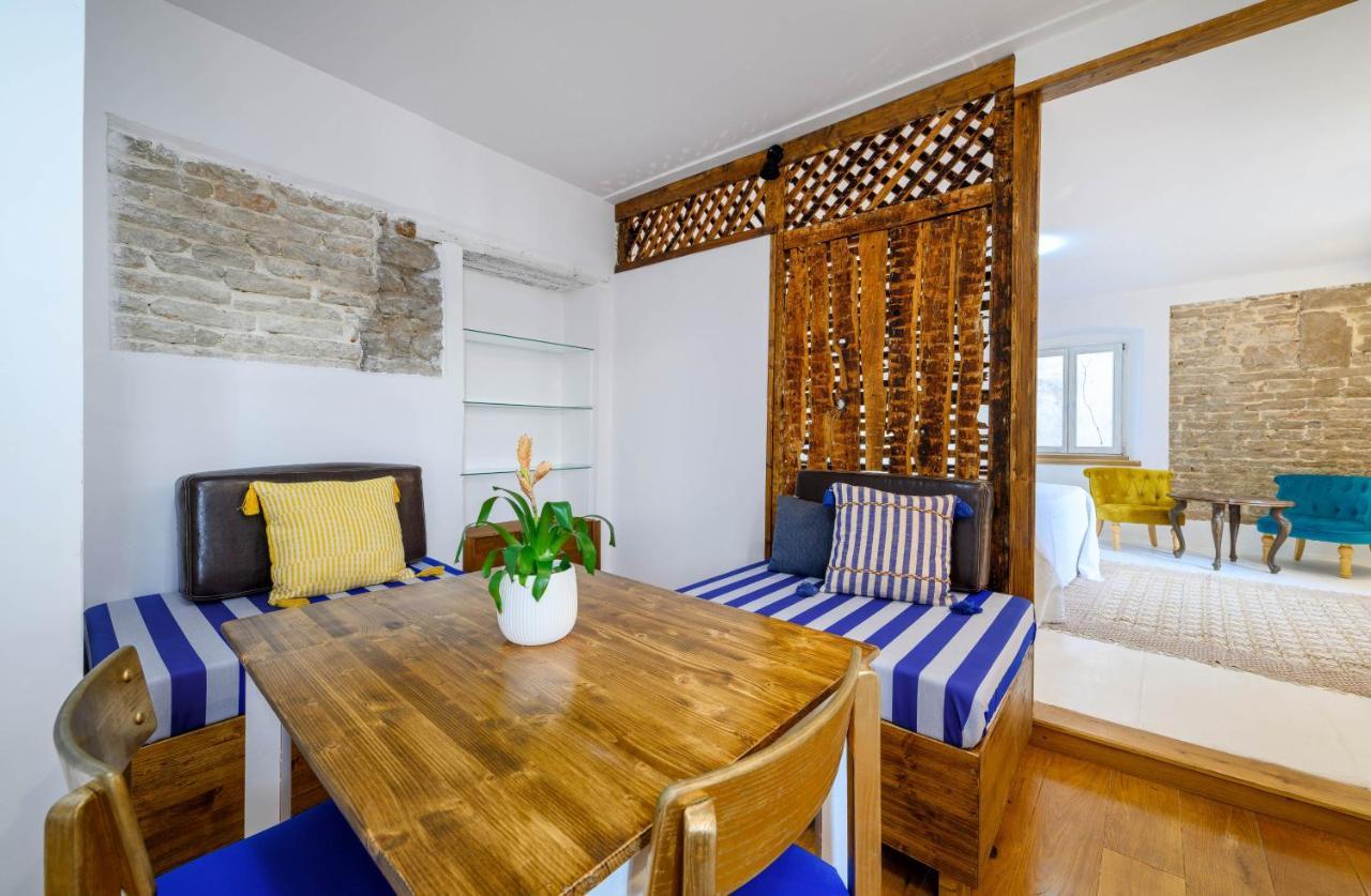 On The Rock Apartments Šibenik Exterior foto